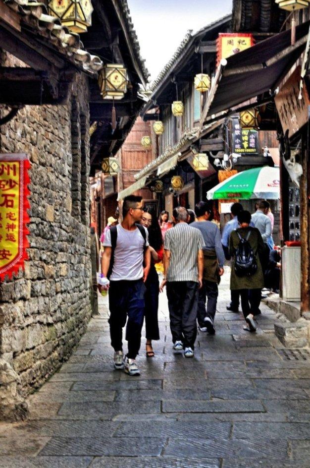 逃离无人大住宅